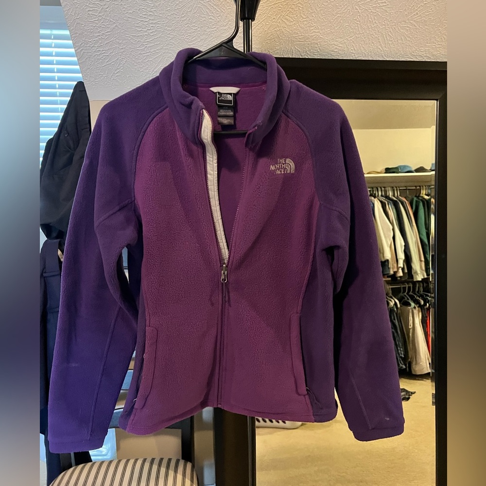Size medium North Face fleece full zip jacket